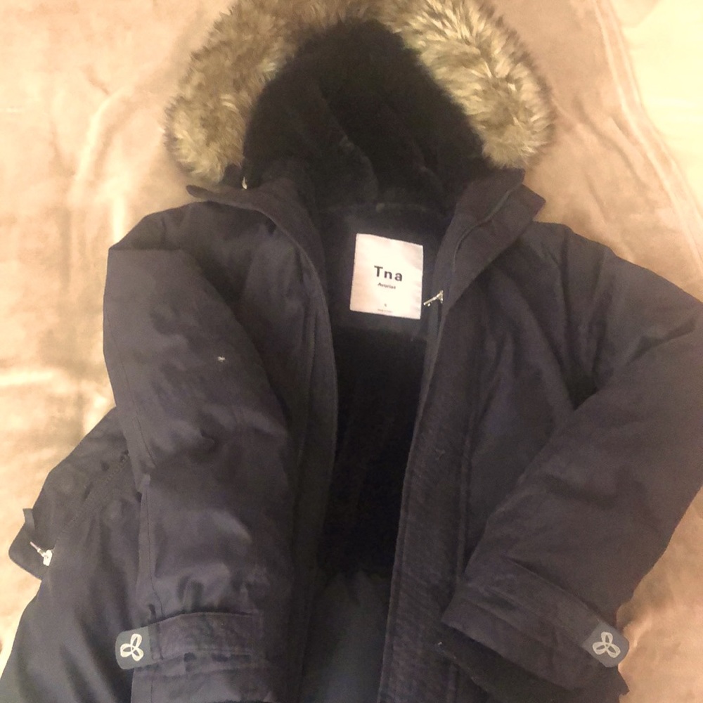 aritizia TNA Avoriaz Parka Winter Jacket